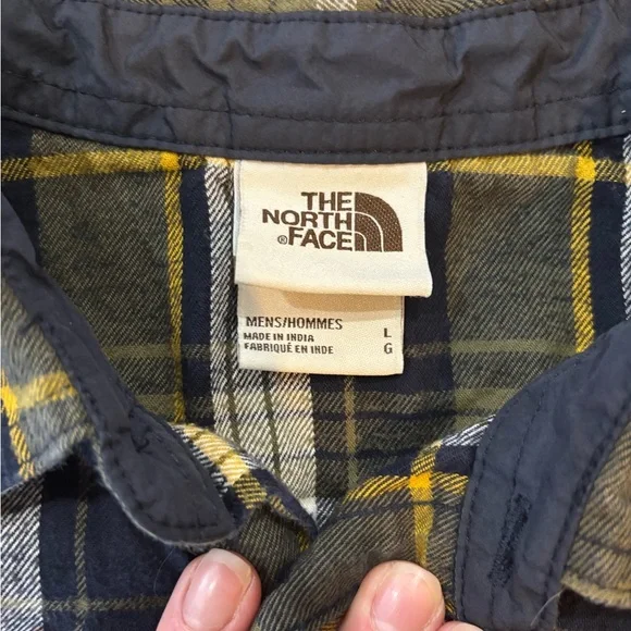 North Face flannel - Picture 2 of 3